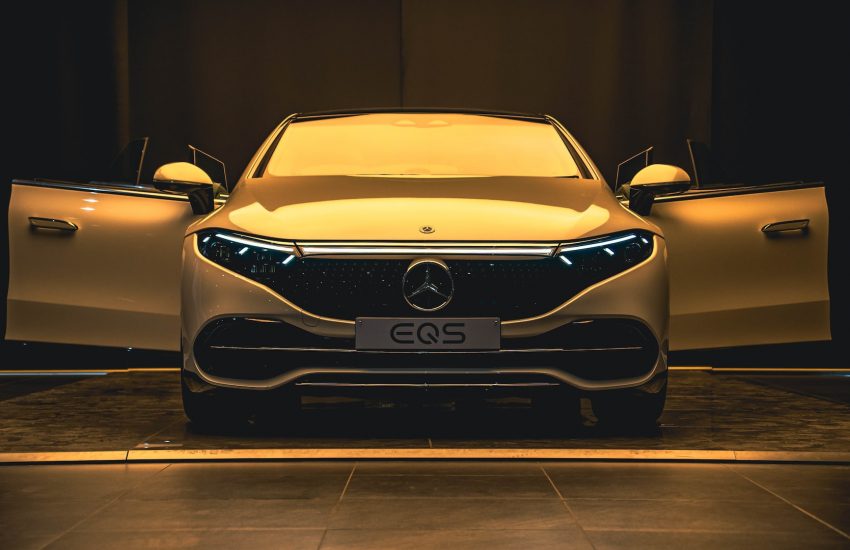 Mercedes Benz EQS